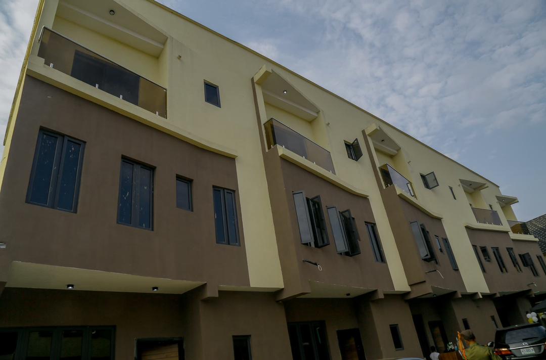 Parklane Terraces — exterior, inauguration day